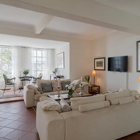 Anne Сasa de vacaciones *